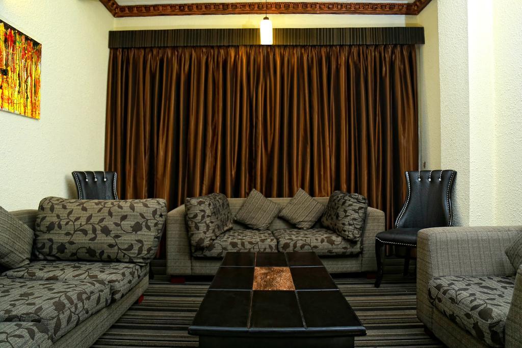 Hotel Sunhill - Colombo Phòng bức ảnh